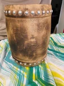 lot 228 image: Solid Wood Drum Shaped Stool