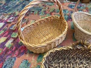 lot 706 image: 3 Baskets wHandles
