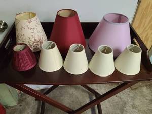 lot 41 image: 8 Small Lamp Shades