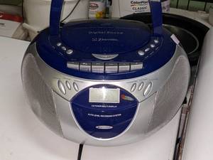 lot 97 image: Emerson Digital Sound CD Boombox