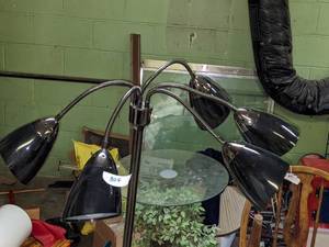 lot 359 image: 5 Light Spider Arm Floor Lamp