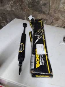 lot 47 image: Monroe Shocks & Struts OESpectrum 5514 Shock Absorber