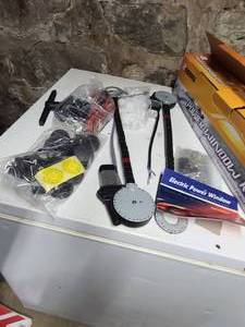lot 50 image: JDMSPEED UNIVERSAL 2 DOOR ROLL UP ELECTRIC POWER WINDOW CONVERSION LIFT REGUL SWITCH KIT