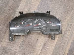 lot 99 image: Instrument Cluster  Chevy