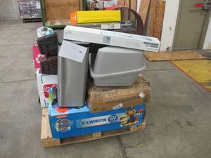 lot 506 image: Pallet of Store Overstock, Returns, Missing Parts, and Damaged Products