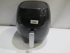lot 554 image: Chefman TurboFry Touch 8 Qt. Air Fryer w Advanced Digital Display - Black