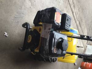 DEWALT 4400 PSI 4.0 GPM Gas Cold Water Pressure Washer with DEWALT 420cc Engine is good  - pump needs repair Customer Return - Review all pictures