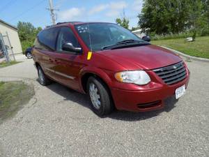 2005 Chrysler Town and Country SW