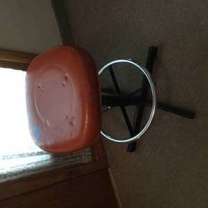 3 bar stools