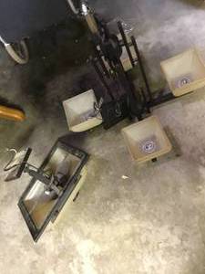 6 pieces of light fixtures