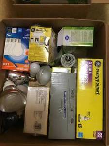 2 boxes of light bulbs