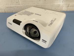 lot 38 image: Epson PowerLite 525W Widescreen Short-Throw 3-Chip LCD WXGA 2800-Lumens Projector  Projection System