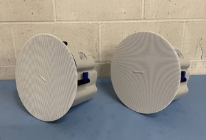 lot 47 image: PAIR of Crestron SAROS IC6T-W-T 2-Way In-Ceiling White Pro Audio Speakers