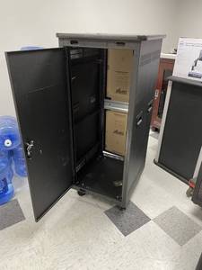 lot 58 image: Middle Atlantic PTRK-2726MDK Portable  Rolling Audio & Video Equipment Rack w Plexiglass Front Door - MSRP $2,000