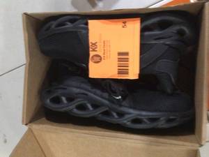 Mens black running shoes&nbsp&nbspOpen Box&nbsp