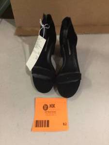 Amazon Essentials Black Heels Size 9&nbsp&nbspOpen Box&nbsp