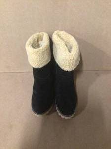 Gyouanime Boots for Women Low Heel Slip On Ankle V Cutout Boots Winter Warm Stacked Chunky Heel Short Ankle Booties Fur Lined Snow Boots Warm size 9