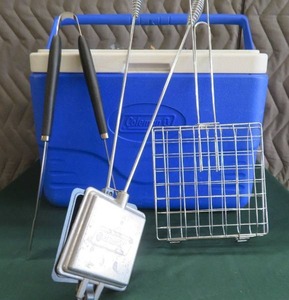 COLEMAN COOLER  CAMPING UTINSILS