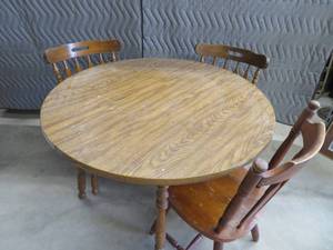 VINTAGE TABLE AND CHAIRS.