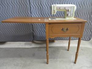 SEARS KENMORE SEWING MACHINE WITH CABINENT
