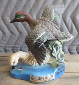 VINTAGE JIM BEAM DUCKS UNLIMITED DECANTOR