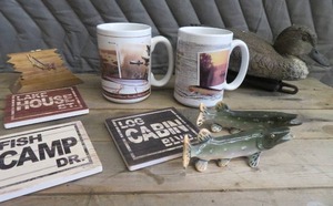 UP NORTH DECOR SALT AND PEPPER SHAKERS