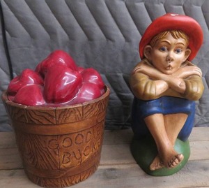 LARGE VINGTAGE COOKIE JARS