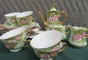 ANTIQUE LEFTON CHINA