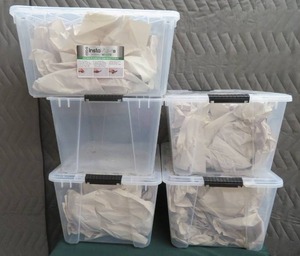 INSTA VIEW GREEN MADE TOTES WITH PACKING PAPER.