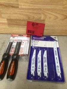lot 21 image: Hand Tools - Missing pcs - Review all pictures