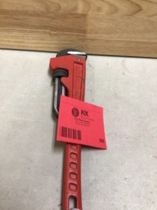 lot 50 image: Milwaukee14 in. Steel Pipe Wrench Customer Returns See Pics