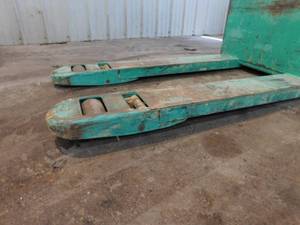 2016 Mitsubishi Electric Pallet Jack