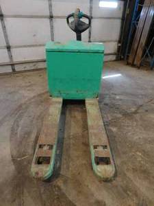 2017 Mitsubishi Electric Pallet Jack