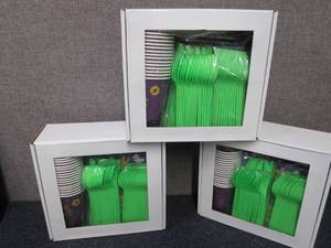 3 Boxes Halloween Party Supplies fo...