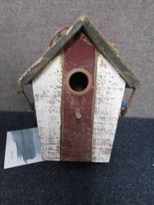 Peachleaf Handcrafted Birdhouse D...