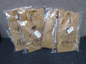 4 pks Graduation Gift Bags...