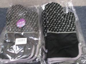 2- 2pks Gemlon Oven Mitts...
