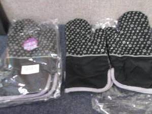 2- 2pks Gemlon Oven Mitts...