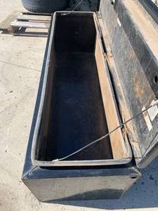 JOBOX TOOL STORAGE BOX 60 X 17 X 18 NO KEY