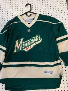 MINNESOTA WILD HOCKEY JERSEY YOUTH SIZE L  XL