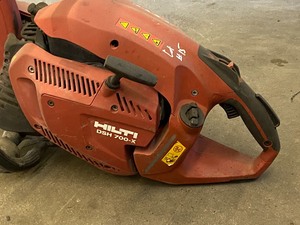 lot 20 image: Hilti DSH-700X Gas-Powered Concrete Saw