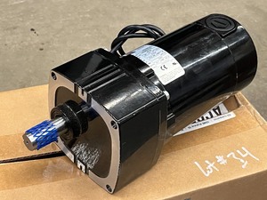 lot 34 image: New Unused Bodine Continuous Duty DC Electric Motor
