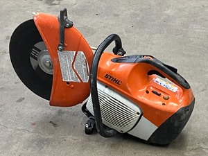 lot 9 image: Stihl TS420 Concrete Saw