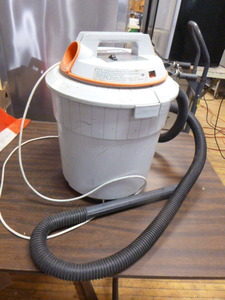 lot 8 image: Kenmore WetDry Vacuum