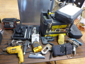 lot 12 image: Toolbox with Tools