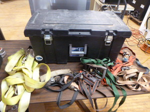 lot 13 image: Sterilite Storage Box with Ratchet Straps