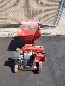 lot 31 image: MTD Yard Machine Chipper