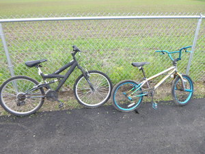 lot 36 image: 2 Bicycles