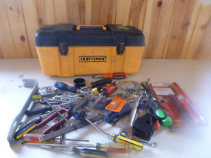 lot 43 image: Craftsman Toolbox with Tools