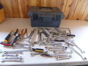 lot 44 image: Toolbox with Tools